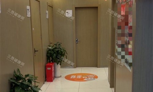 无锡佳士洁口腔诊室门口
