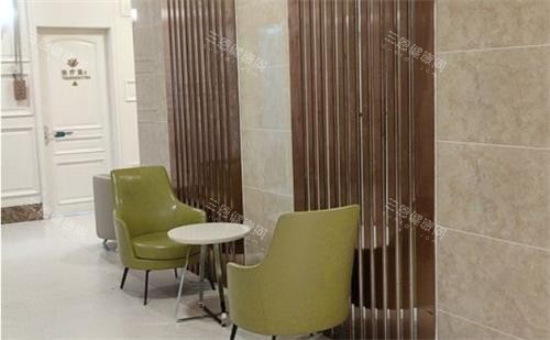 郑州韩辰华领整形接待区