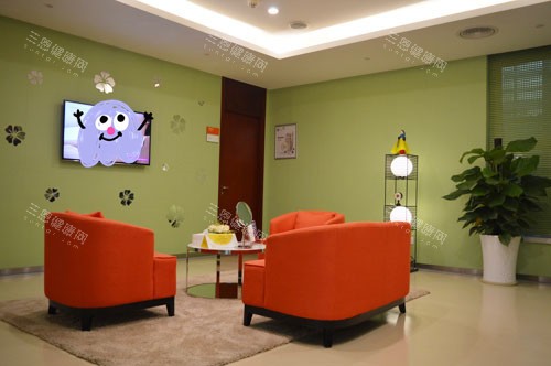 福州美贝尔整形医院腰腹吸脂经历：价格、结果与术后改善期全解析！