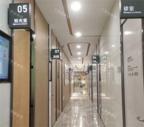 杭州爱尔眼科环境图