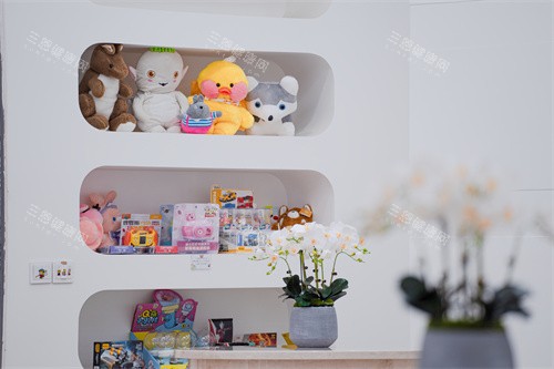 杭州科瓦齿科万象城旗舰店环境