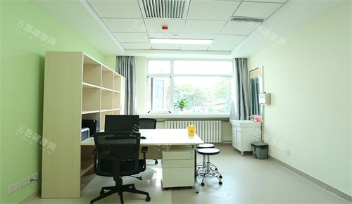 兰州普瑞眼视光医院诊室