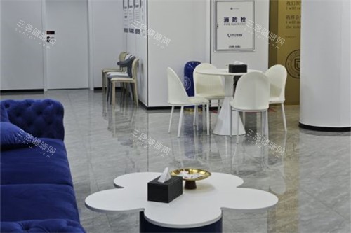 镇江古德堡联合口腔大厅-京口分院 镇江古德堡联合口腔大厅-京口分院