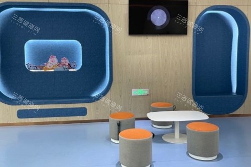 郑州尖峰眼科医院等待区 郑州尖峰眼科医院等待区