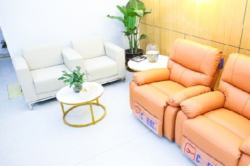 上海永华口腔等候区 上海永华口腔等候区