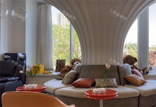 潍坊坤娜整形等待区