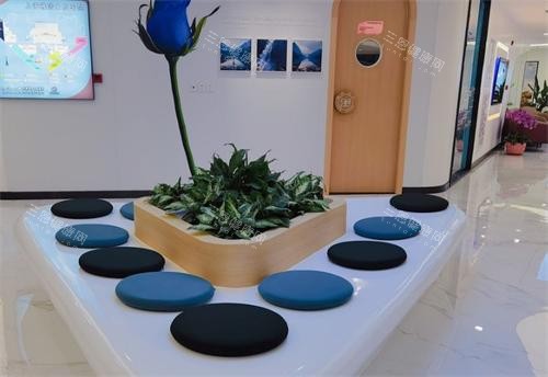 上海雅悦齿科等待区 上海雅悦齿科等待区