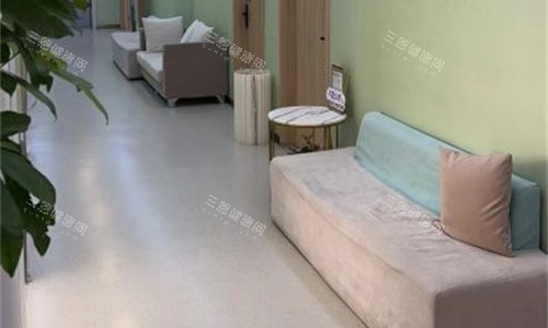 济南诺德医疗美容诊室门口 济南诺德医疗美容诊室门口