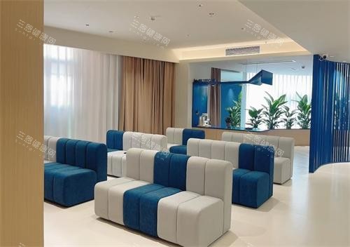 长沙蓝猫眼科等待区 长沙蓝猫眼科等待区