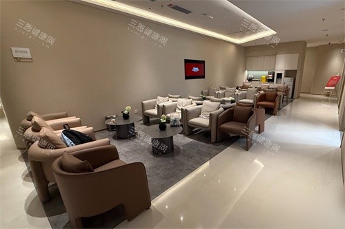 新疆威兹曼整形外科医院休息候诊区