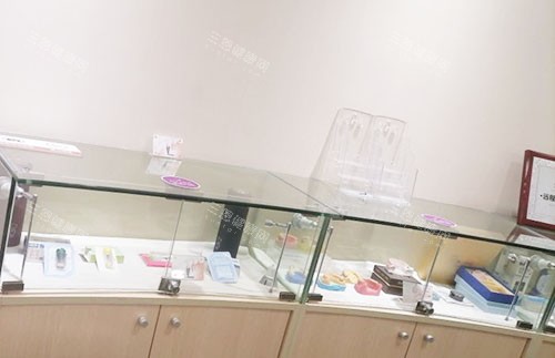 武汉美莱口腔牙齿材料展示图