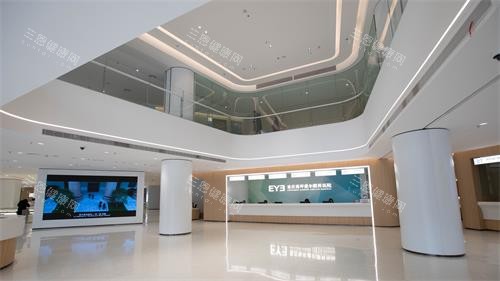 重庆爱尔眼科医院大厅 重庆爱尔眼科医院大厅