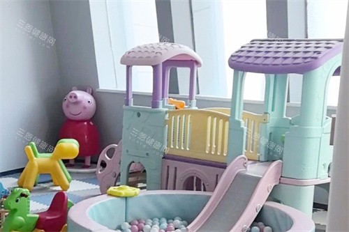 哈尔滨优诺口腔群里机构儿童游乐区 哈尔滨优诺口腔群里机构儿童游乐区