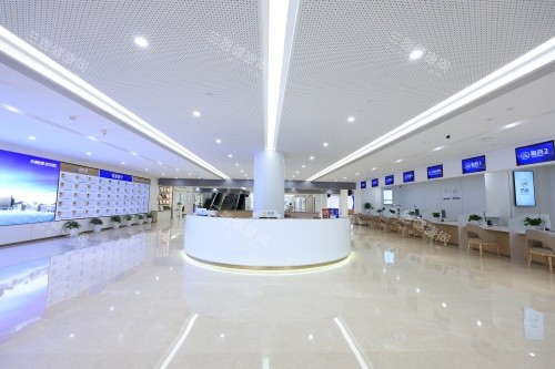 成都新桥口腔总院内部大厅环境 成都新桥口腔总院内部大厅环境