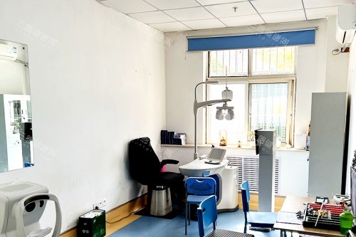 平顶山眼科医院怎么样？正规专科|全飞秒近视手术|李湧院长亲诊|地址矿工路东段8号