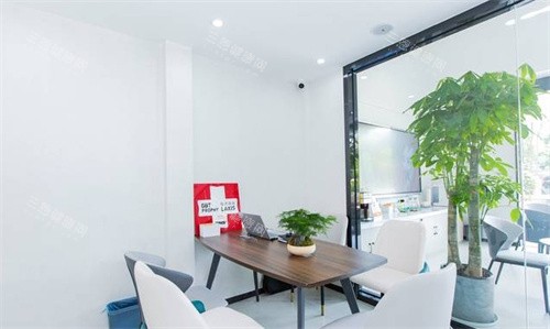 成都橙奕口腔面诊间