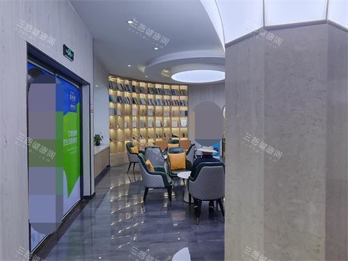 曲靖舒尔口腔休息区环境一角 曲靖舒尔口腔休息区环境一角