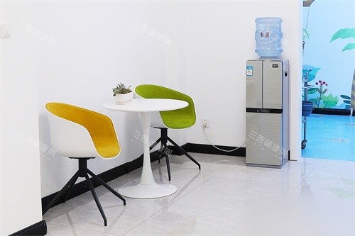 邯郸市连保强口腔门诊休息区 邯郸市连保强口腔门诊休息区