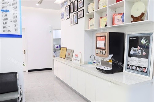 邯郸市连保强口腔怎么样？26年老牌齿科|种植矫正技术硬核|地址公开透明