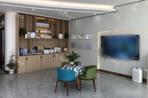 西藏林芝微笑口腔诊所等候区