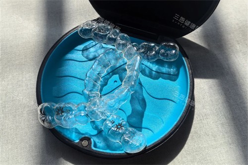 隐适美牙齿矫正 隐适美牙齿矫正