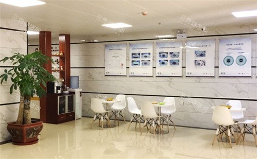 广西晶亮眼科医院怎么样？医科大背书|十年医生团队定制方案|高度近视/小儿视光/眼底病服务实在