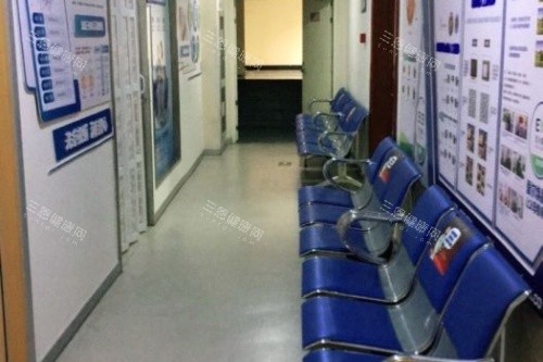 绍兴爱尔眼科医院候诊区