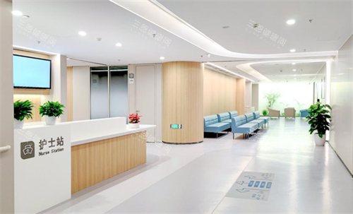 深圳普瑞眼科星耀店护士站