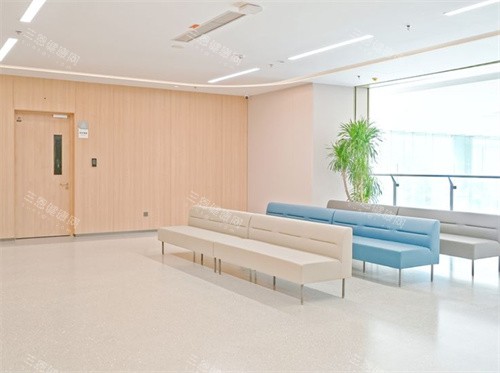 深圳普瑞眼科（星耀店）休息等待区