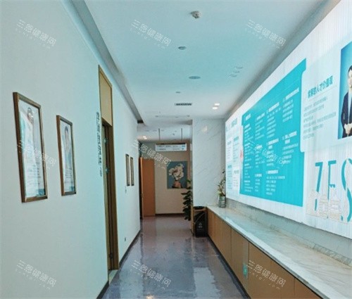 广州紫馨口腔内部走廊环境图