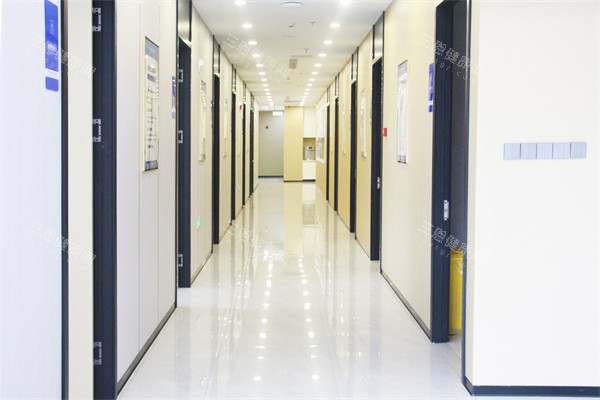 泰州中诺口腔走廊环境