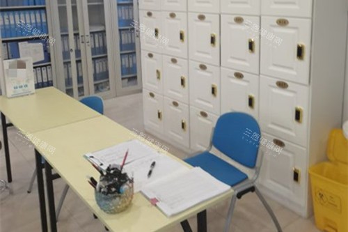 成都华厦眼科服务区环境