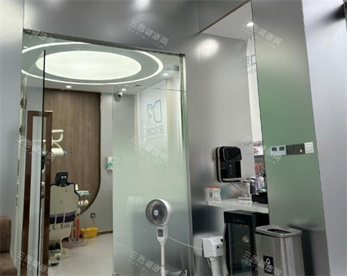 上海冠汛口腔诊室环境 上海冠汛口腔诊室环境