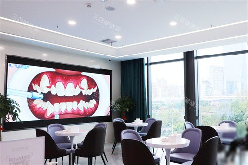 南宁诺贝尔口腔埌东店大厅休息区