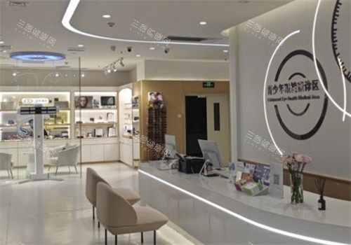 北京何氏眼科怎么样？正规眼科连锁|全飞秒手术医生|朝阳区望京西路45号