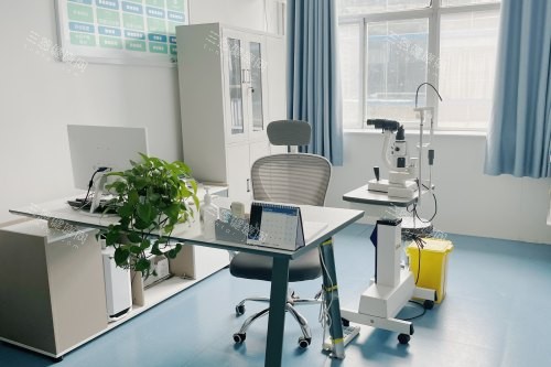 临沂新益民眼科医院检查室 临沂新益民眼科医院检查室