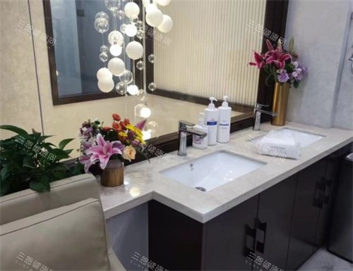 大连星妍医疗美容洗漱区