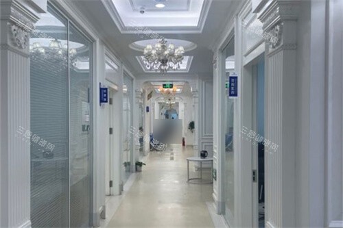 济南麦迪格眼科医院电话：联系方式0531-820275**，预约挂号一键直达