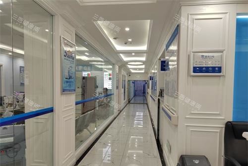 济南麦迪格眼科走廊环境