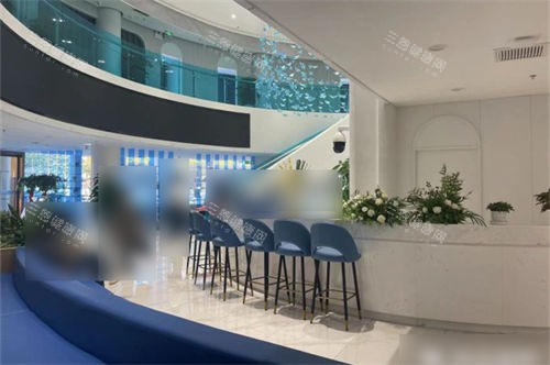 西安医大眼科医院候诊区环境