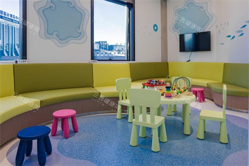 北京希玛林顺潮眼科医院小儿门诊儿童休息娱乐区