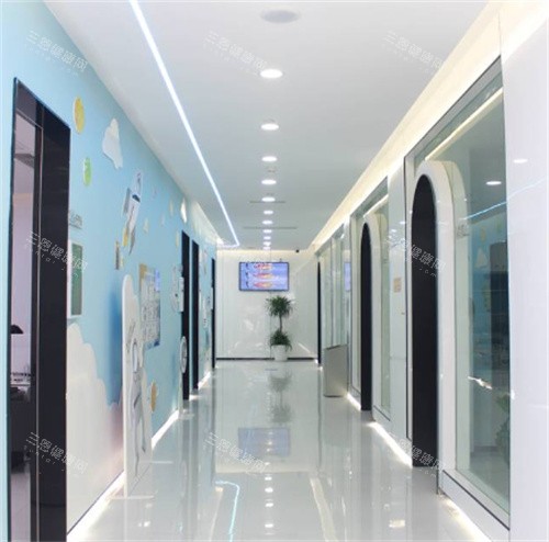 重庆爱成眼科走廊
