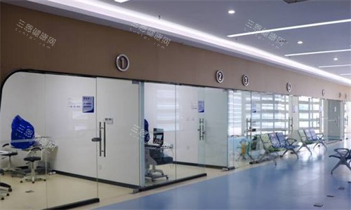 潍坊明润眼科面诊区环境图 潍坊明润眼科面诊区环境图