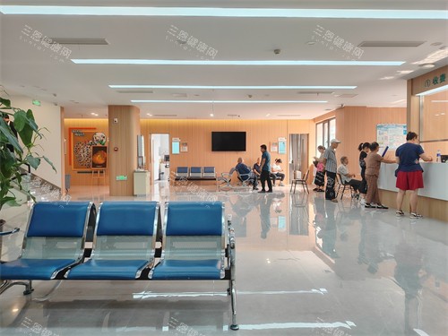 保定新视眼科休息区环境图