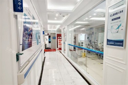 乌鲁木齐麦迪格眼科医院走廊环境