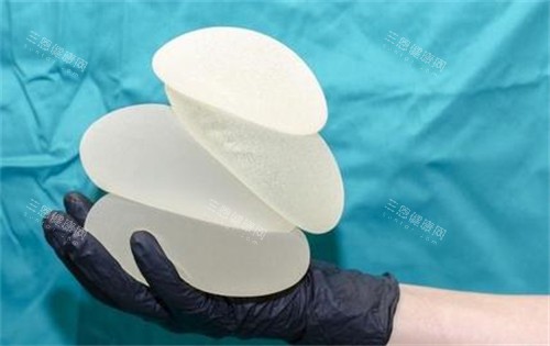 长沙雅美王晓朋医生隆胸超正规！定制化设计显自然，术后修复快手感好