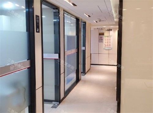 深圳同步齿科走廊