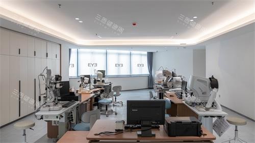 重庆爱尔眼科医院医疗设备