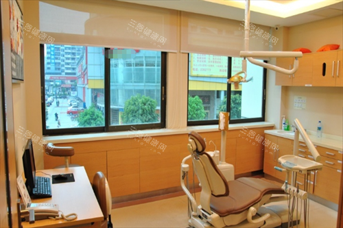 茂名致美口腔牙椅诊室环境