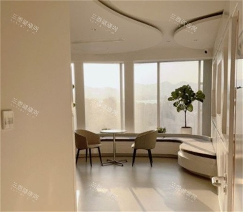 杭州朝聚眼科医院休息室